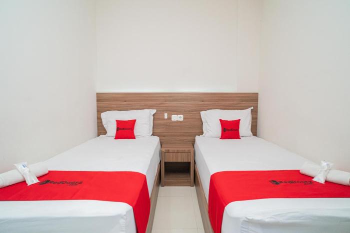 reddoorz plus jalan pemuda timur bojonegoro