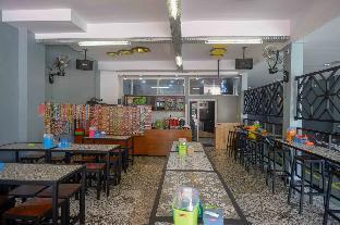 reddoorz plus near patung kuda undip