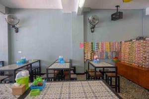 reddoorz plus near patung kuda undip