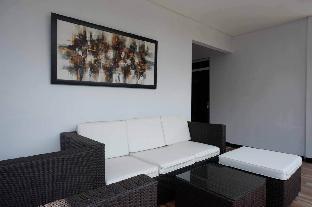 reddoorz plus near patung kuda undip