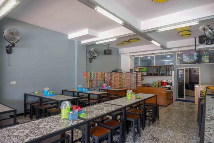 reddoorz plus near patung kuda undip