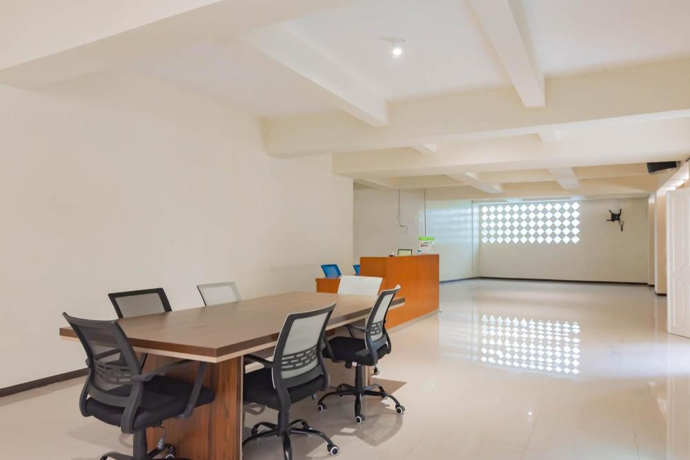 reddoorz plus pakuan residence tajur