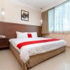 reddoorz premium hotel ratu residence