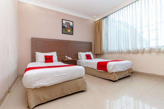 reddoorz premium hotel ratu residence