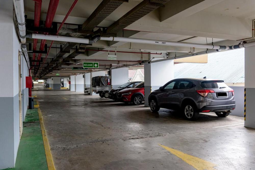 redliving apartemen b residence bsd b hotel