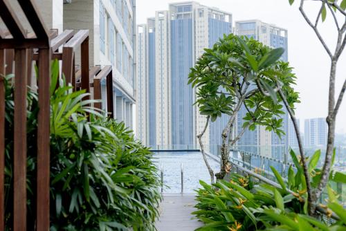 redliving apartemen b residence bsd b hotel