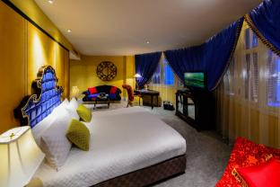 the scarlet hotel