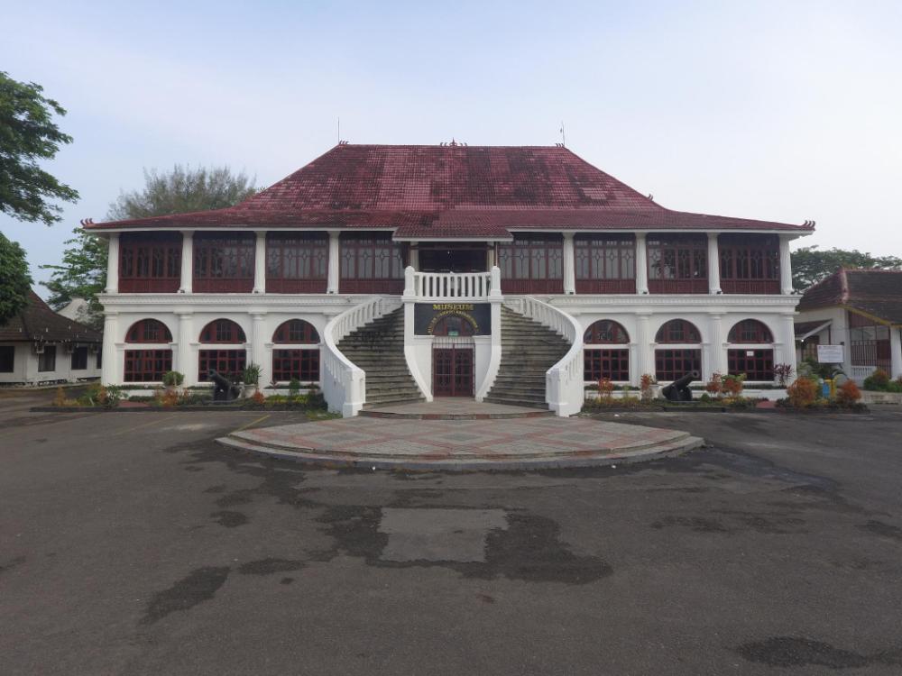 sans hotel beauty palembang