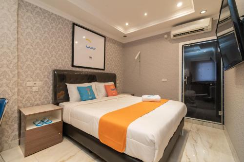 sans hotel beauty palembang