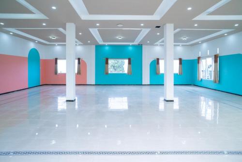 sans hotel queen batu