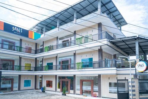 sans hotel queen batu