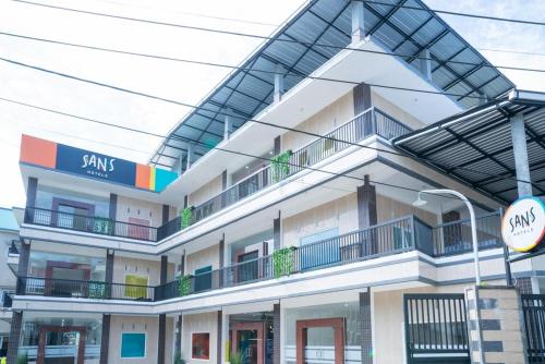 sans hotel queen batu