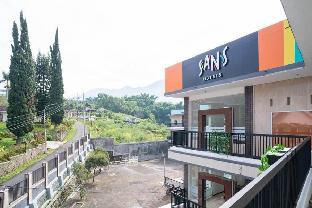 sans hotel queen batu