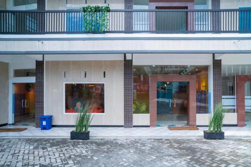 sans hotel queen batu