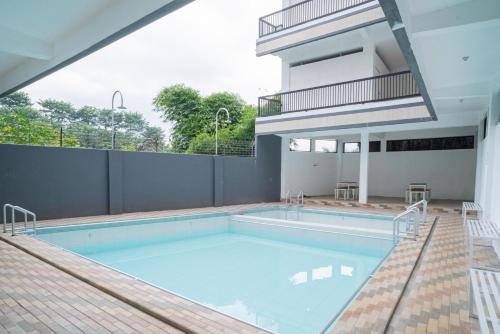 sans hotel queen batu