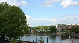 Best Western Le Cheval Blanc - Vieux Port,Calvados>>Barneville-La-Bertran,3 star