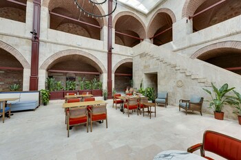 silk road museum hotel