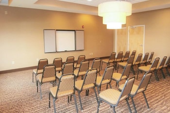 comfort suites smyrna