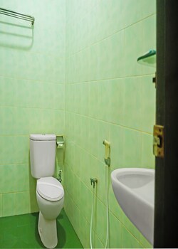 collection o 92690 hotel limas