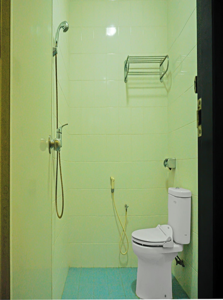 collection o 92690 hotel limas