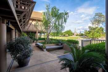 syama residence