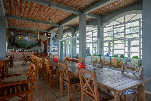 urbanview hotel mountain palace kopeng by reddoorz