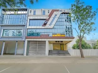 hotel vasundhara grand
