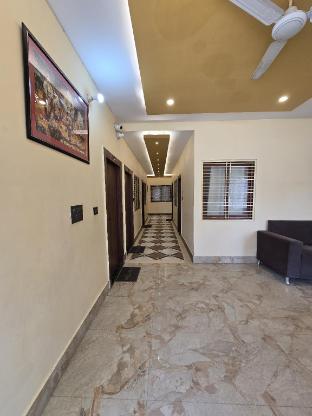 siyaram kunj hotel
