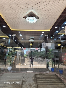 siyaram kunj hotel