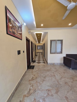 siyaram kunj hotel