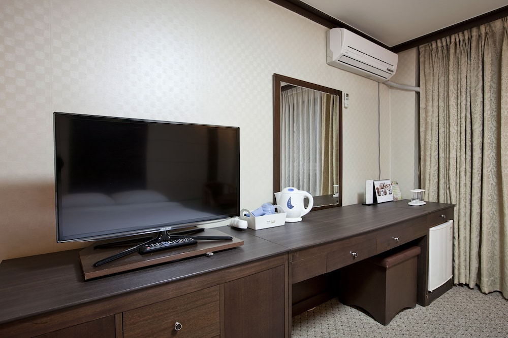 the cheil hotel onyang