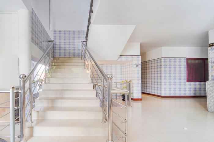 super hotel o vazhakkala