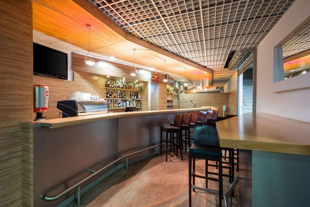 pinia hotel and resort