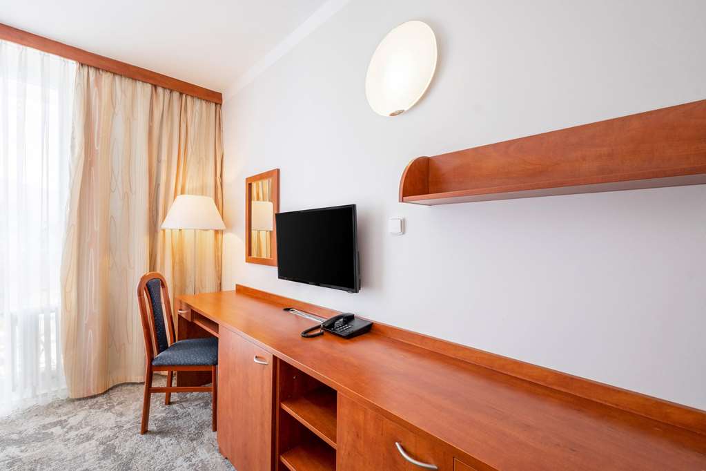 pinia hotel and resort