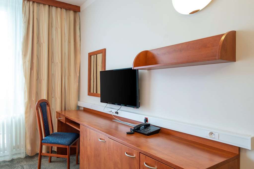 pinia hotel and resort