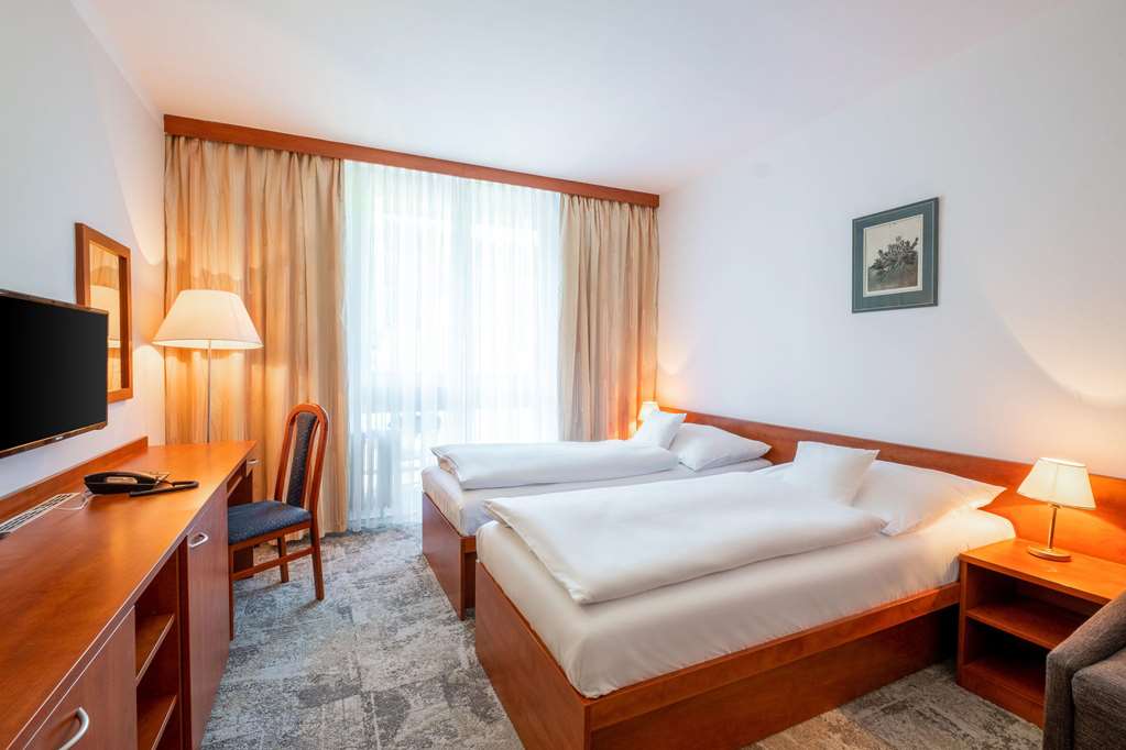 pinia hotel and resort