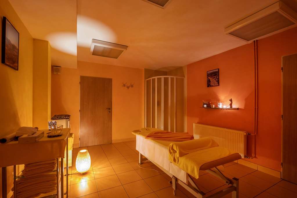 pinia hotel and resort