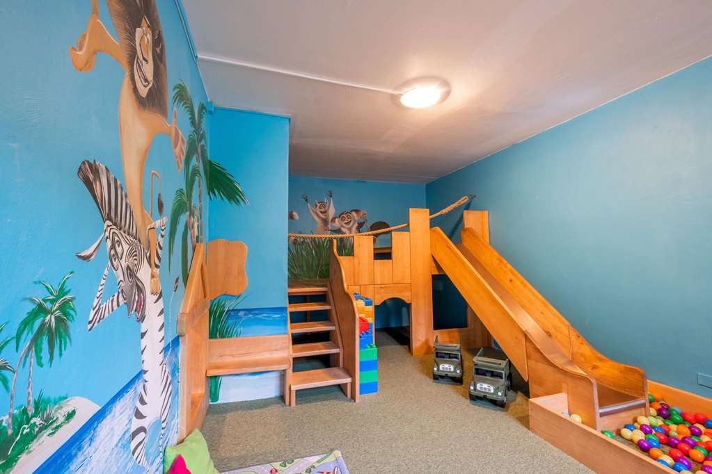 pinia hotel and resort