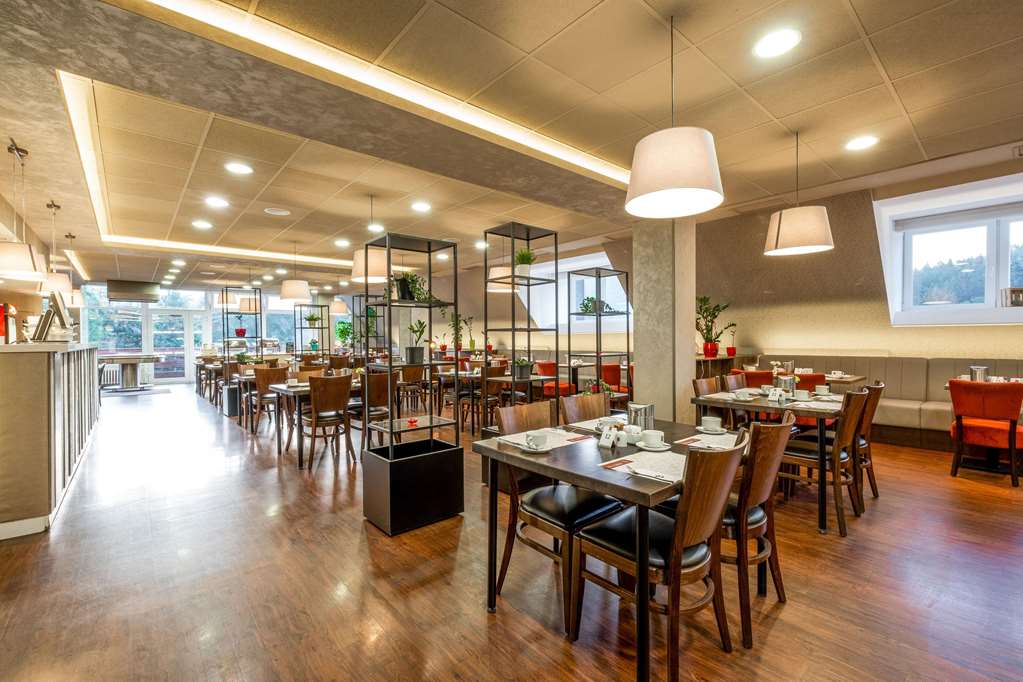 pinia hotel and resort