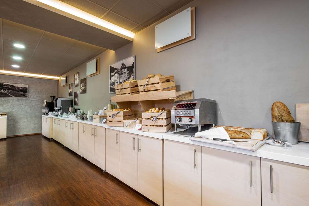 pinia hotel and resort