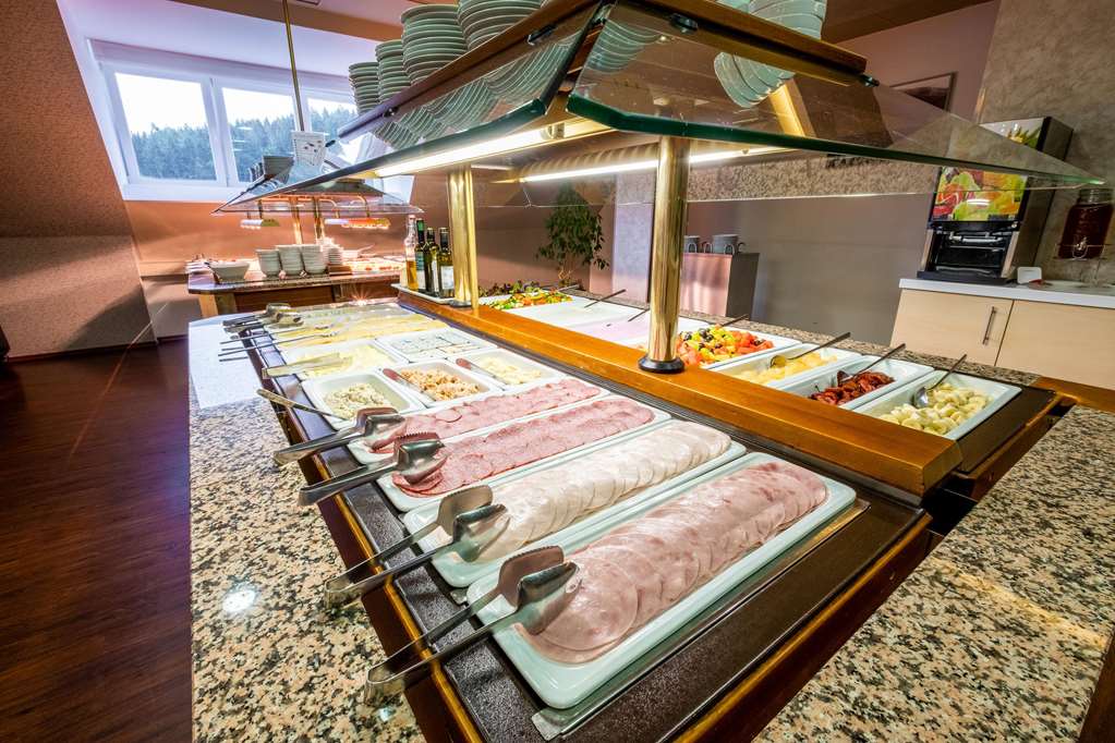 pinia hotel and resort