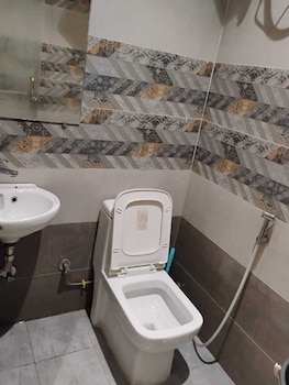 hotel comfort inn by ganga gauri hotels