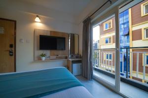 olive hotel kundalahalli by embassy group