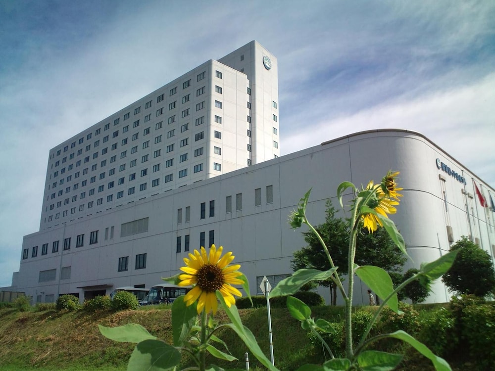 mercure toyama tonami resort and spa