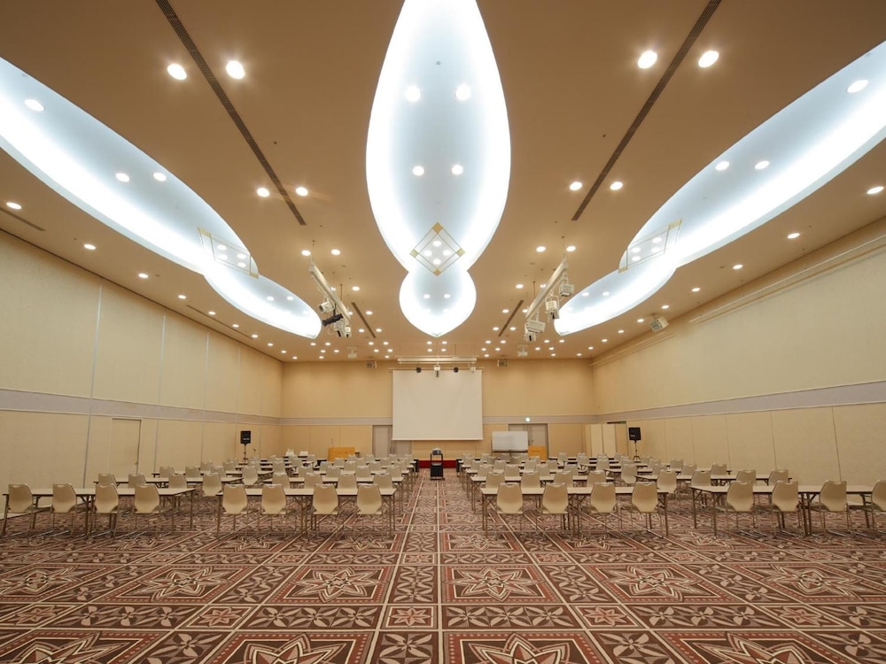 mercure toyama tonami resort and spa