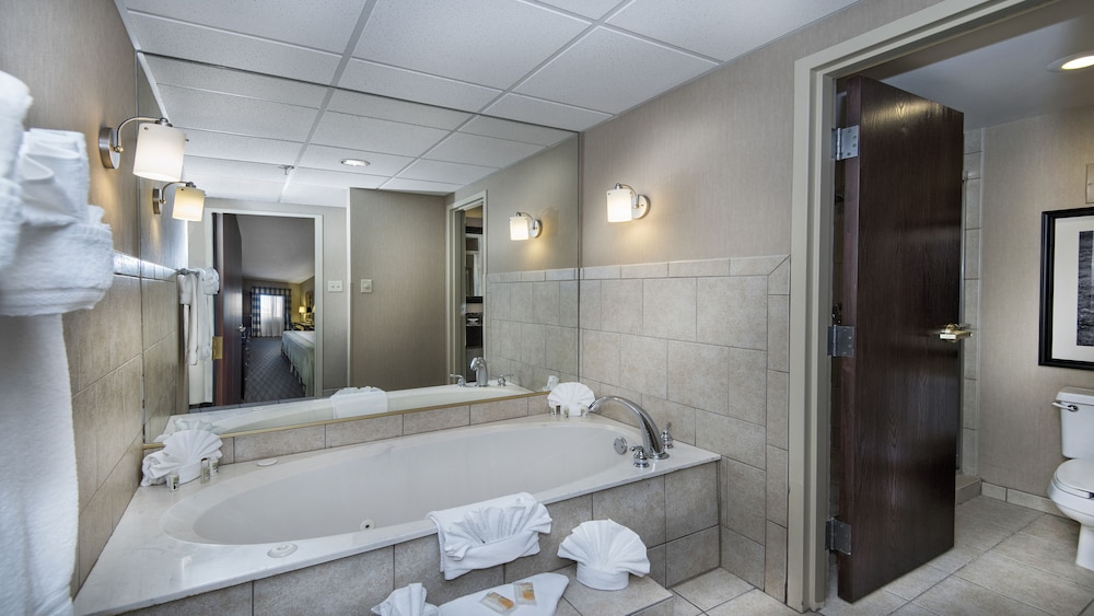 holiday inn springdale fayetteville area by ihg