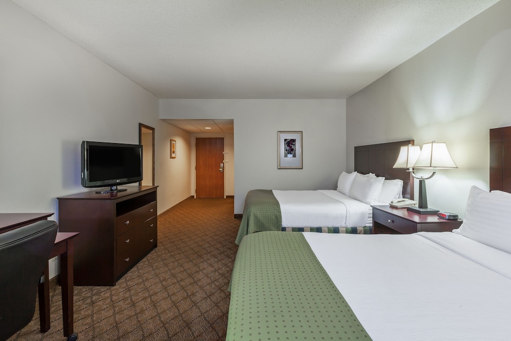 holiday inn springdale fayetteville area by ihg
