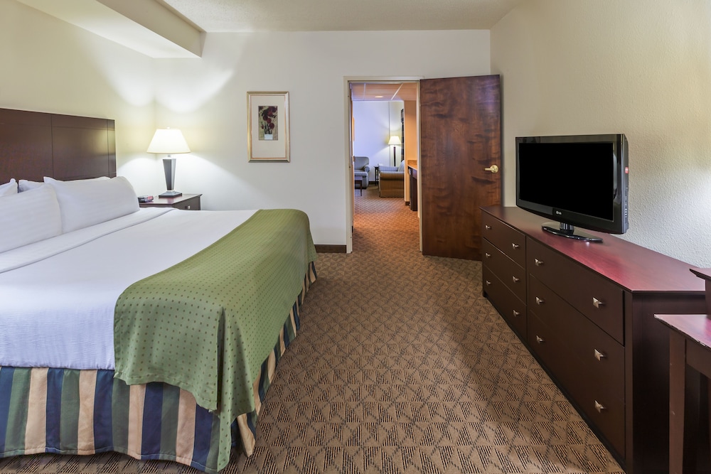 holiday inn springdale fayetteville area by ihg