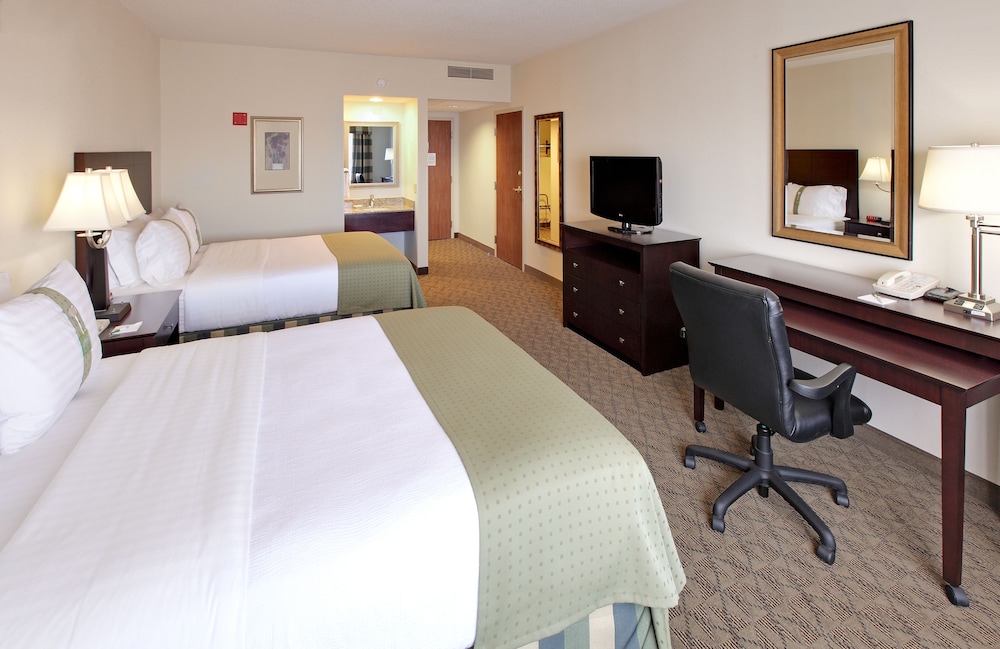 holiday inn springdale fayetteville area by ihg