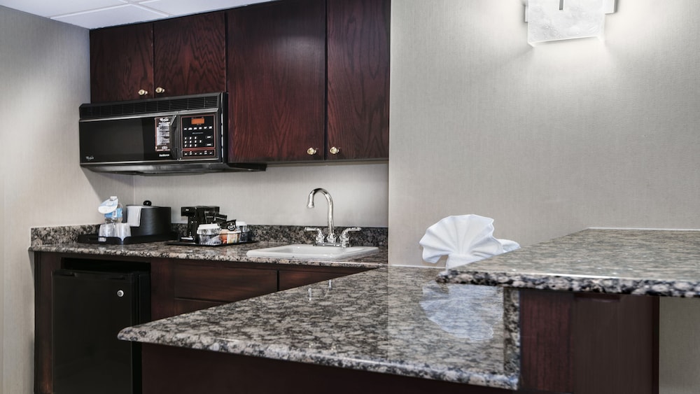 holiday inn springdale fayetteville area by ihg